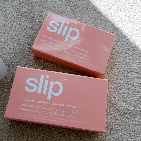 EMPTY COSMETICS CASES, BOTTLES, BOXES, ETC. PRICE FOR ALL - Picture 6 of 15